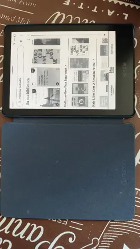 Kindle Paperwhite 11ª geração 16 GB, tela 6,8" 300 dpi, com capa NuPro e caneta