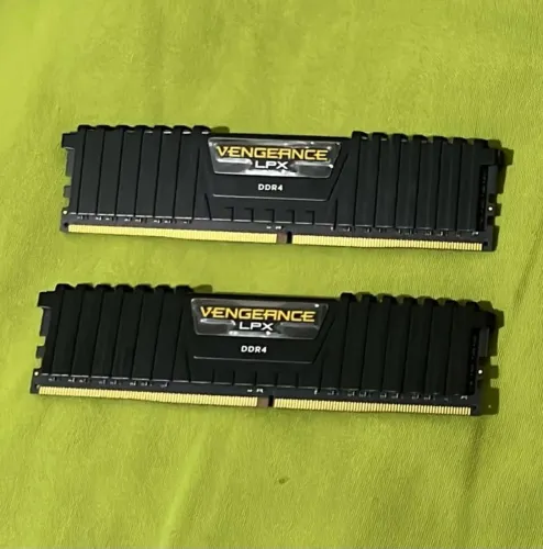 Memória RAM Corsair Vengeance 8Gb DDR4