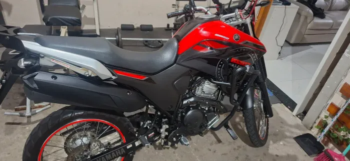 Yamaha lander 250, praticamente nova