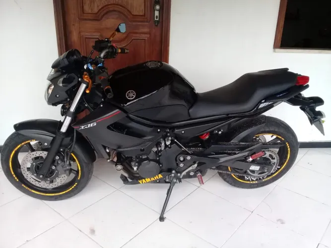 Yamaha Xj6 