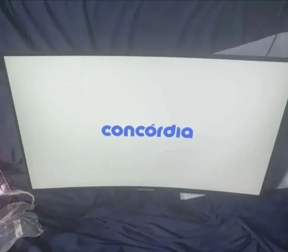 Monitor Concordia curvo 
