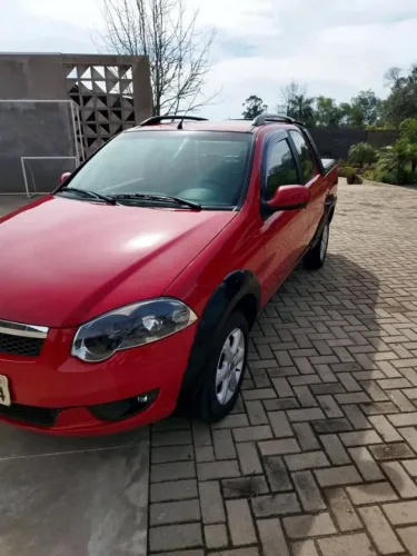 Fiat Strada Trekking 1.6 16V Flex CD 2013