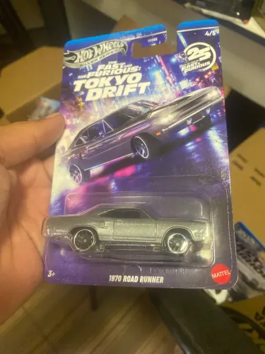 Hot wheels velozes e furiosos Tokyo drift 1970 road runner
