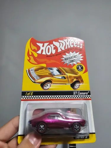 Hot Wheels RLC '67 Camaro Rosa Spectraflame - Series 9