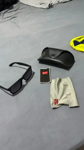 Óculos de sol Justin RayBan polarizado preto