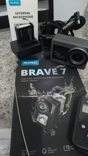Câmera de Ação AKASO BRAVE 7 + microfone (Completa)