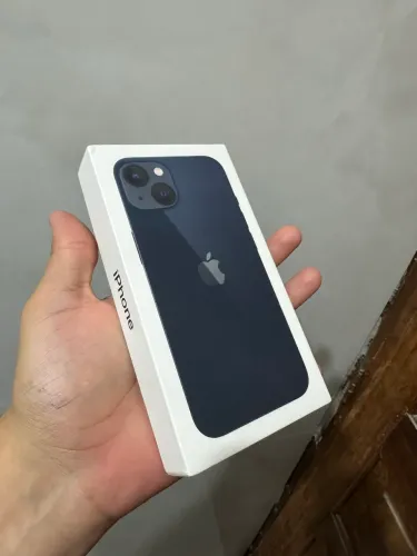 Caixa do iPhone 13 
