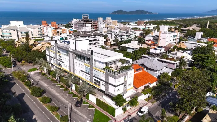 Apartamento de duas suítes no Novo Campeche
