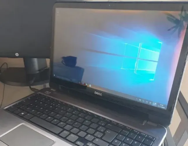 Notebook DELL INSPIRION 5537 - SSD 1TB - HD 1TB - 16GB Memoria e Processador i7 - 4500u