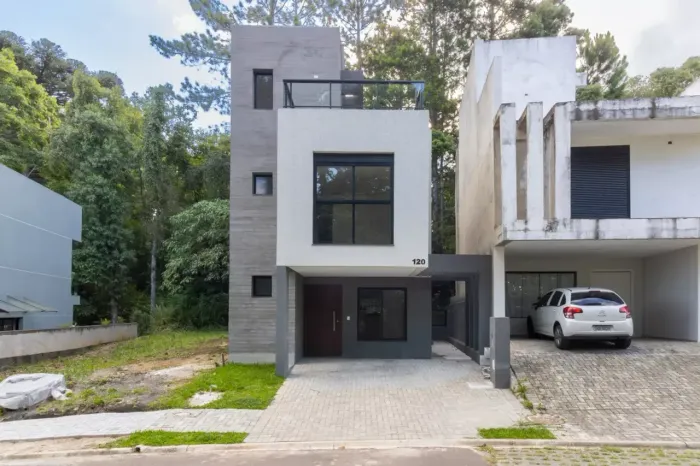 Sobrado no Santa Cândida de 150,00 m² com 3 quartos - 94702.003-KD
