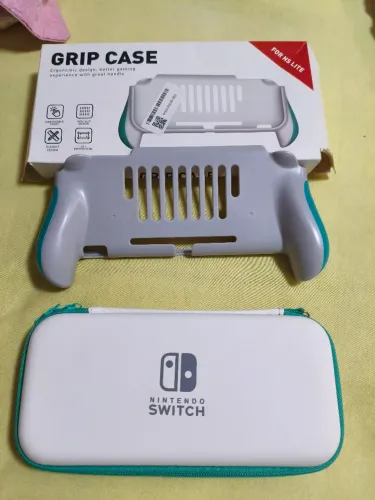 Case e Gripe Nintendo lite novo na caixa