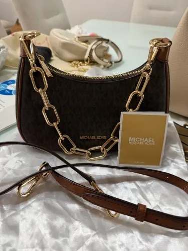 Michael Kors Cora Medium  Shoulder com corrente 