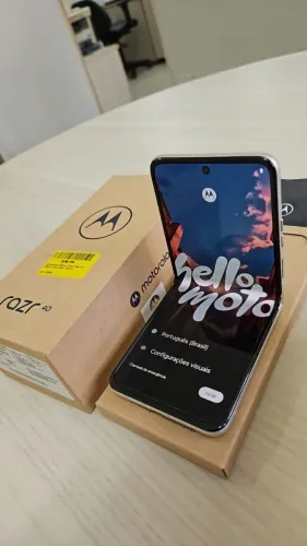 Motorola Razr 40 Ultra Dual Sim 256ram 8gb Sem Detalhes