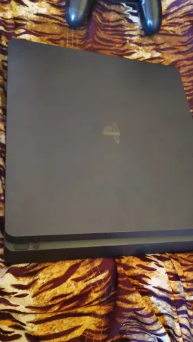 PS4 slim completo imperdível!!!