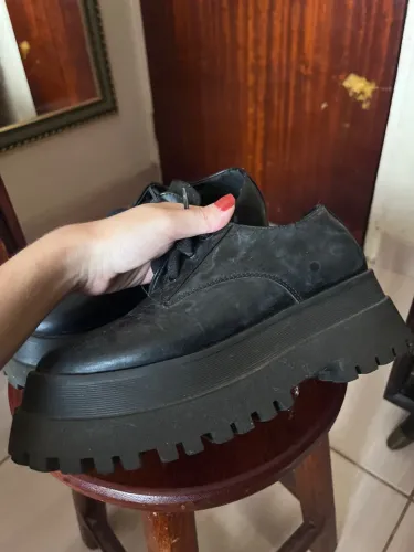 Sapato salto tratarado zara tamanho 34