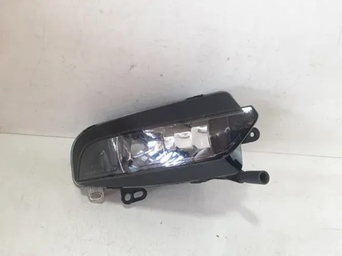 Farol Milha Direito Audi A3 Tfsi 2013 2014 26062503 Branco Direito