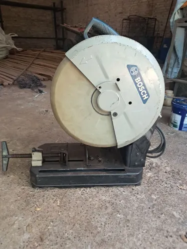 Serra Policorte Bosch GCO 2000 Professional, 220V - monofásico, seminovo + 2 discos novos.