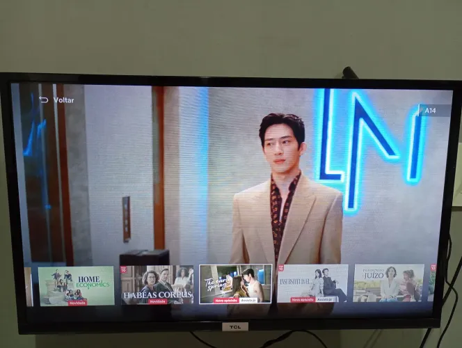 TV TCL 32 polegadas smart