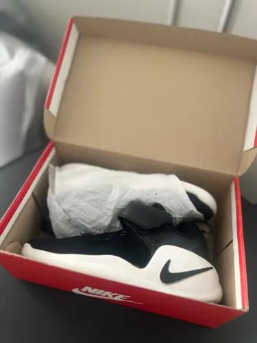 Nike Skazy tenis treino academia Tamanho 40 conservado ( utilizado 4 vezes )