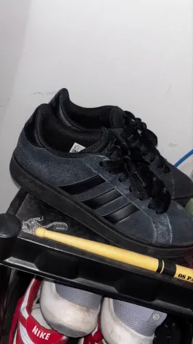 Tênis adidas original TAM 39/40