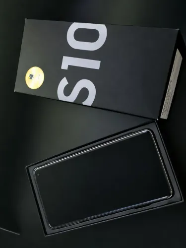 S10 128gb/ 8ram