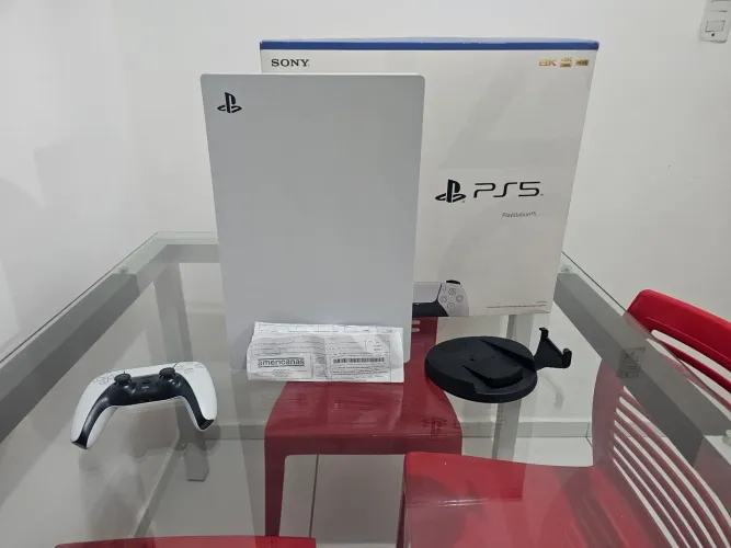 PlayStation 5 - Mídia Física e Mídia Digital