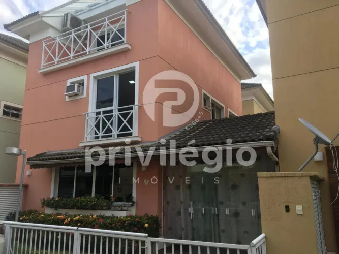 Casa Triplex à venda, 4 quartos, 2 suítes, 2 vagas, Recreio dos Bandeirantes - RIO DE JANE