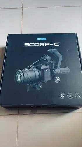 FeiyuTech SCORP-C, um gimbal de 3 eixos para câmeras DSLR e mirrorless