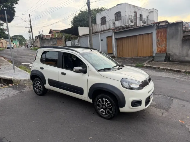 Fiat Uno WAY RIO 450 1.0 EVO Flex 8V 5P 2016