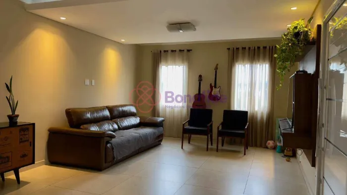 Casa sobrado para VENDA no condomínio VILLAGGIO DI SAN FRANCESCO, localizado em Jundiaí/SP