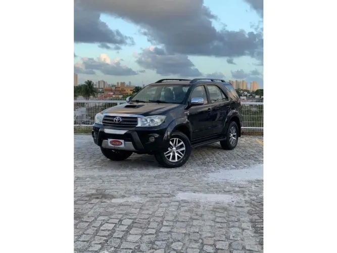 Toyota Hilux SW4 SRV D4-d 4X4 3.0 TDI Dies. AUT 2011