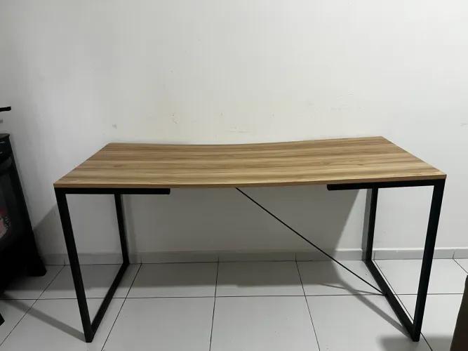 Escrivaninha/Mesa de estudos - $ 280,00