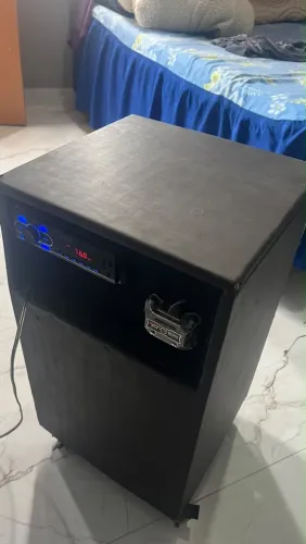 Vendo caixa de som montada
