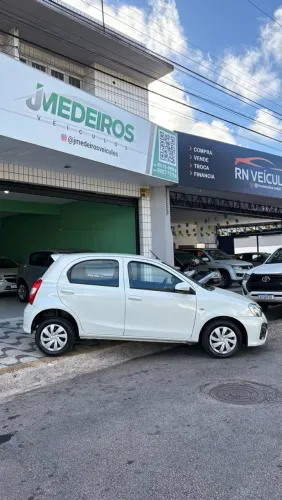 Toyota Etios X 1.3 Flex 16V 5P Aut. 2018