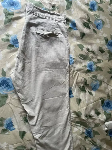 Roupa usada uma única vez