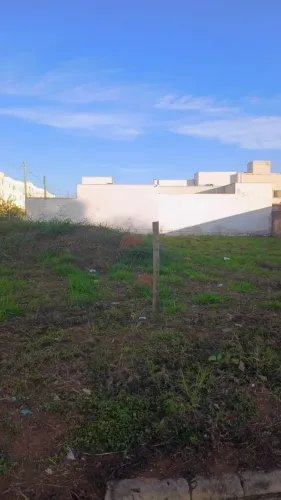 ÁREA DE 604 METROS ESQUINA LOCALIZADA NO SETOR PAINEIRAS DIVISA COM TRÊS MARIAS OPORTUNIDA