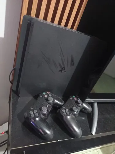 PS4 - 1TB DE ARMAZENAMENTO 