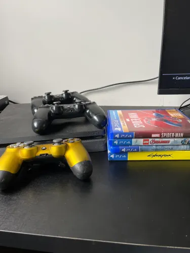 PS4 slim