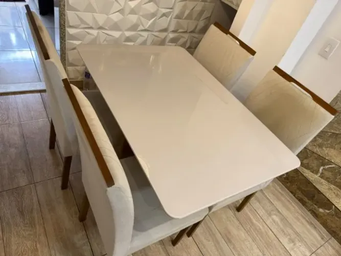 Mesa de Jantar com 4 Cadeiras