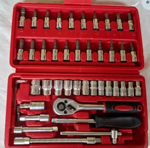 Kit de Soquetes com 46 Peças + Maleta  R$ 65  
