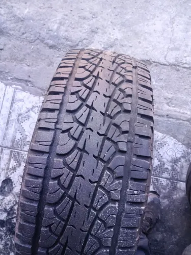 Pneu 15 zerado 205 65
