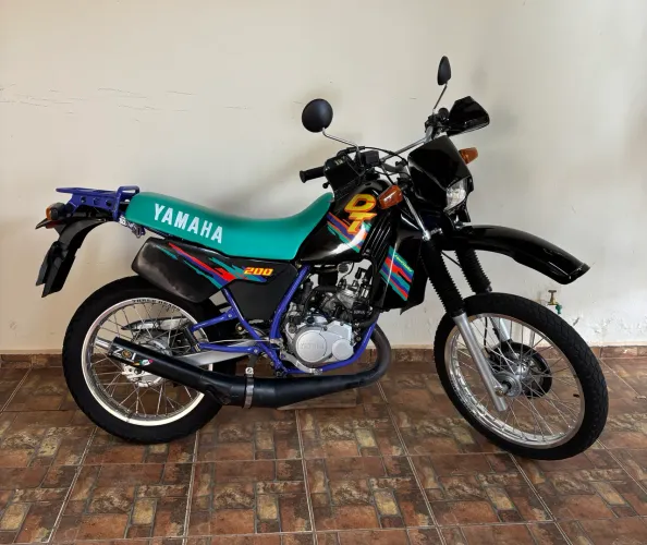 Yamaha DT 200