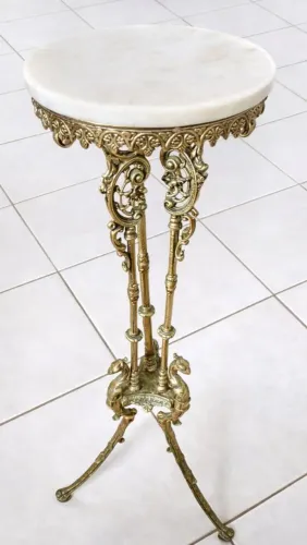 Pedestal Antigo em Bronze com Tampo em Pedra Natural - Peça Artística Única