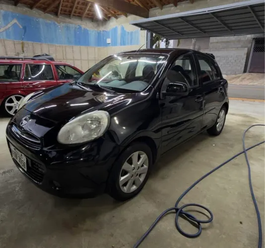 Nissan March SV 1.6 16V Flex Fuel 2012