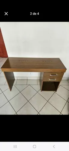 Vende-se essa escrivaninha + cadeira giratória