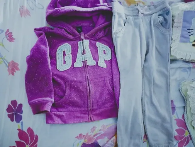 Agasalho Gap original tamanho 4com capuz
