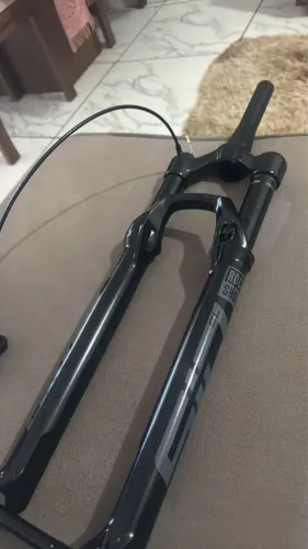Suspensão RockShox SID SL