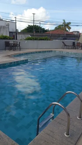 Tratamento d'água de piscinas e manutenção de piscina/piscineiro 