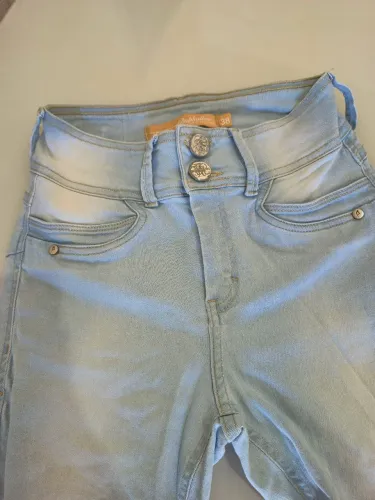 Vende se calça jeans feminina da buphalos