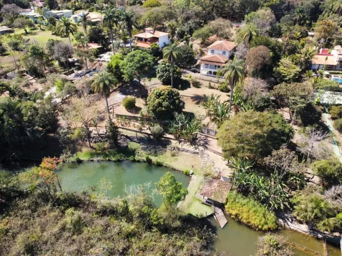 Casa em Condomínio para Venda em Sete Lagoas, Quintas do Lago I, 7 dormitórios, 2 suítes,